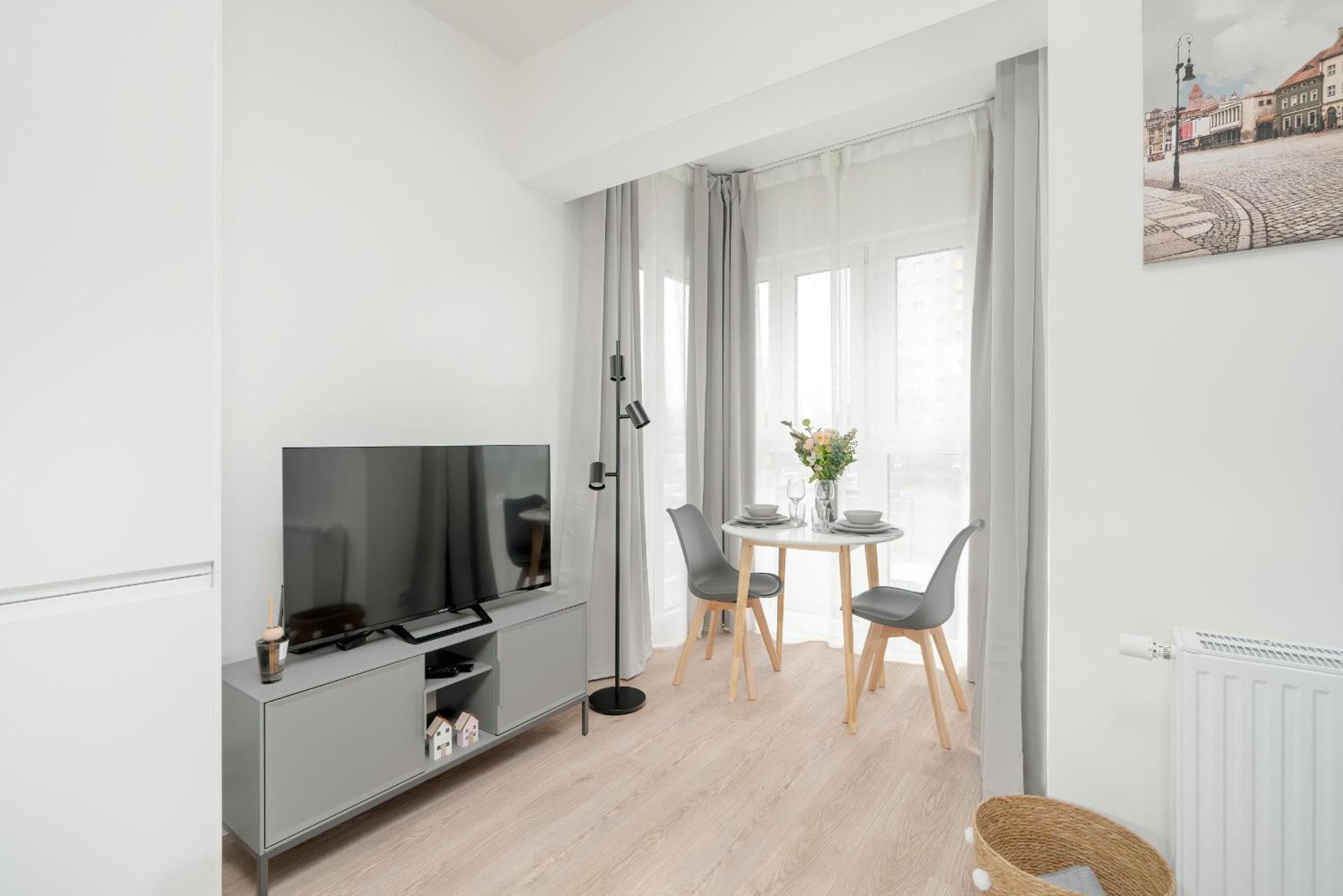 Minimalist Studios Wojciechowskiego With Parking In Poznan By Noclegi Renters المظهر الخارجي الصورة